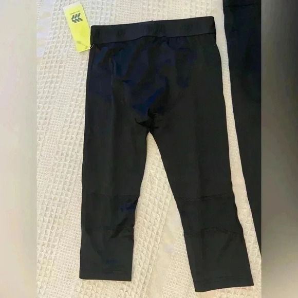 All in Motion Youth Boys Moisture Wicking Black Performance Tights Size M 2 Pair - Picture 4 of 4